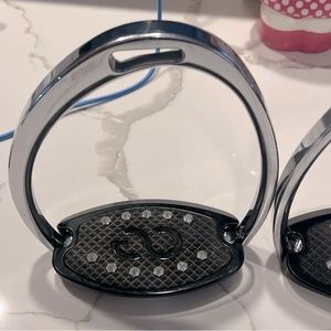 American equus elite English stirrups